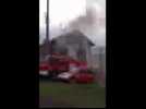 Spectaculaire incendie en cours a...