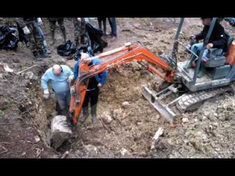 10 corps de Poilus retrouves en Meuse/...