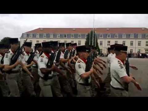 Ceremonie de dissolution du 8 RA a Commercy...