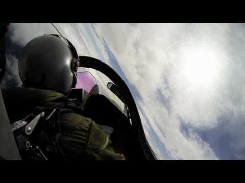 Claire premiere pilote de rafale en...