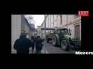 Nancy : les agriculteurs en colère déversent du fumier devant la cité administrative