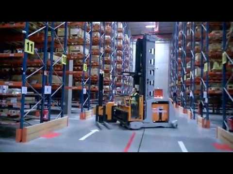 la plate-forme logistique de maintenance pour les centrales nucleaires d'EDF installée à Velaines dans la Meuse (3)