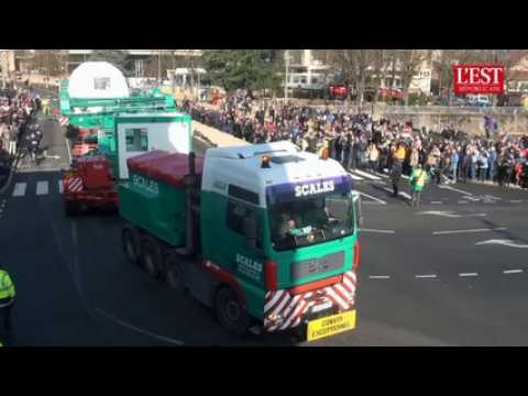 Un convoi de 109 mètres et 800 tonnes traverse Belfort