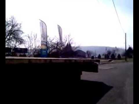 Quenoche : Une automobiliste percute une pompe à gasoil 2