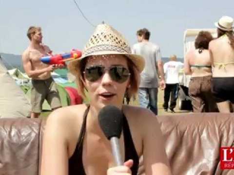 "L'ambiance est super, je suis impatiente de voir des concerts"