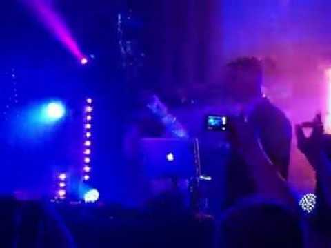 L'Est Républicain Apl.de.Ap des Black Eyed Peas aux Fins 1