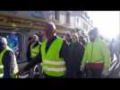 Acte X à Lure : les gilets jaunes défilent et prononcent un discours devant le tribunal d'instance