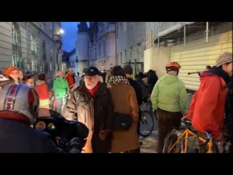 Tintamarre sous la salle du conseil municipal de Besançon