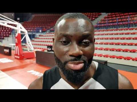 Mérédis Houmounou (SLUC) avant la réception de Poitiers