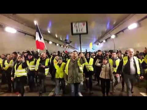 Les gilets jaunes bloquent le tunnel de la Citadelle à Besançon