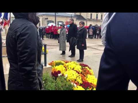 Cérémonie civile à Bar le Duc : dépôt de gerbe et Marseillaise