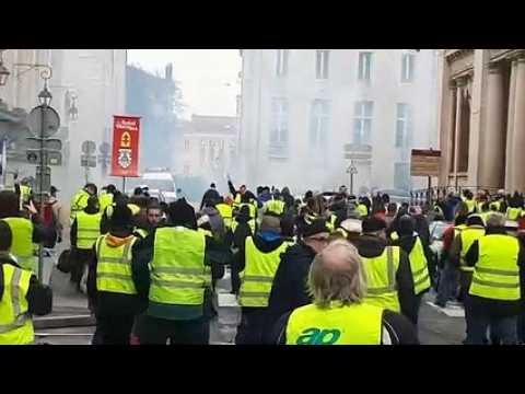 Gilets jaunes : situation tendue près de la préfecture de Nancy