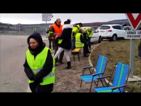 Pont-à-Mousson Un brin de danse gilet jaune pour se réchauffer devant les automobilistes