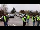 La mobilisation au rond-point d'Ecole-Valentin samedi 1er décembre