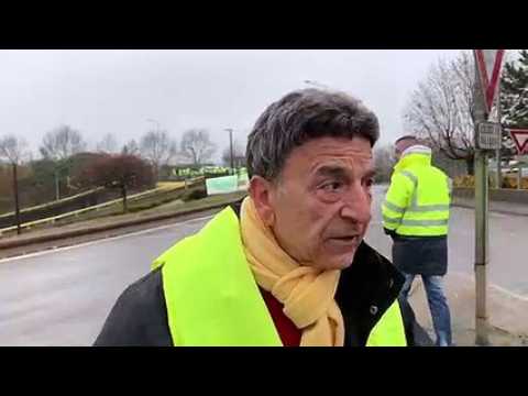 Ecole-Valentin : un Gilet jaune explique pourquoi il manifeste depuis le début