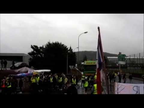 Haute-Saône Noidans-lès-Vesoul Manifestation lycéens et gilets jaunes