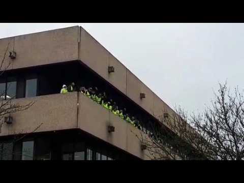 Bar-le-Duc : les manifestants dans le bâtiment des roses, occupé en partie par la Chambre d'Agriculture de la Meuse