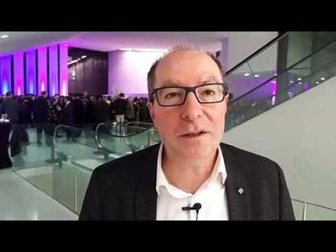 Ailes de Cristal : la réaction de Serge Siebert, président directeur général de Smart, après  la remise d'un trophée