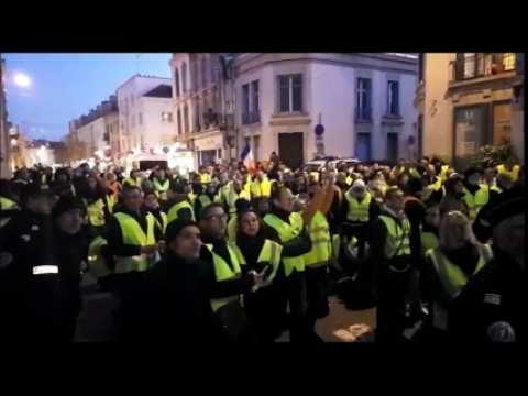 1 000 gilets jaunes défilent dans les rues de Verdun