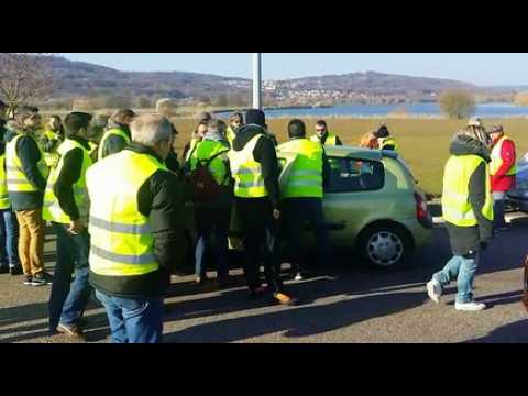 Petite altercation avec un automobiliste pressé au rond-point du Breuil de Pont-à-Mousson