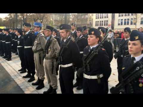 11 novembre à Nancy ; nous avons passé les troupes en revue avant la cérémonie
