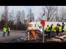 Lunéville : un routier montre son soutien aux gilets jaunes  en effectuant plusieurs tours du rond-point de Chaufontaine