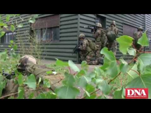 Village de combat au régiment de marche du Tchad