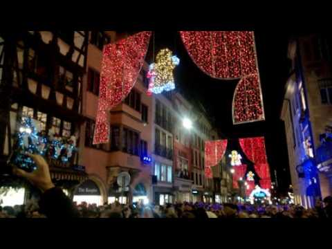 Coup d'envoi des illuminations (rue Mercière)