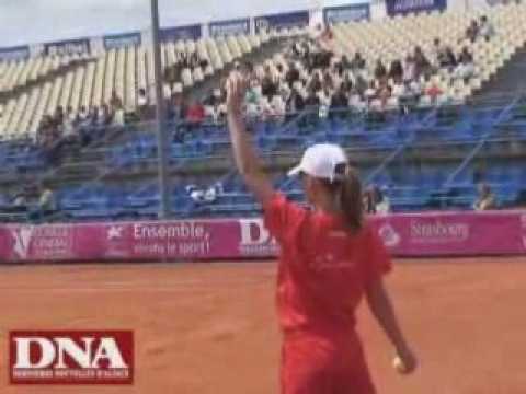 Reportage sur les ramasseurs de balles aux IS-2008