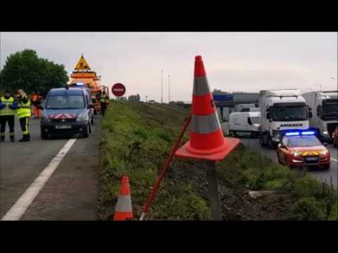 Sortie de route d'un poids lourd au niveau de l'Île Napoléon à Mulhouse