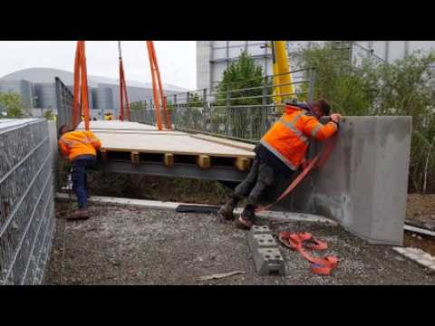 Une passerelle pour accéder en vélo ou à pied à la zone 6 bis