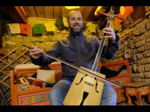 L'artiste Michel Abraham de retour de Mongolie