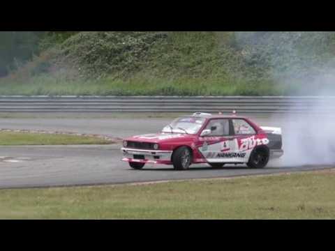 Drift cup: dérapages contrôlés à l'Anneau du Rhin