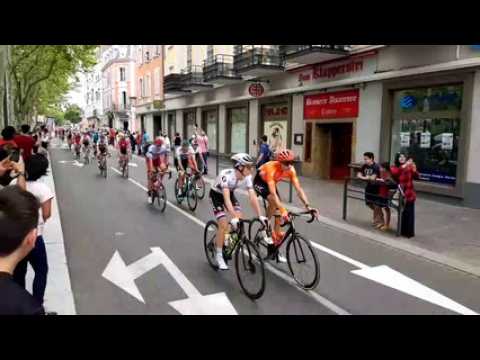 Tour de France: le passage du peloton rue Franklin et place du Marché à Mulhouse