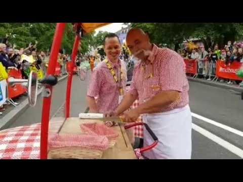Tour de France: la caravane s'élance à Mulhouse