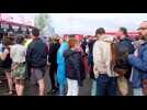 Les fans poussent la chansonnette dans l'attente de -M-