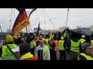 Les gilets jaunes sur le pont de Huningue