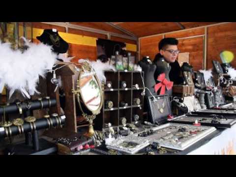 Marché de Noël de Thann : Sandrine Mougin et ses bijoux punk