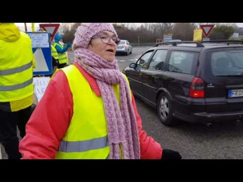 Fabienne a mis son gilet jaune à Vogelgrun