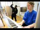 Danser du hip-hop sur de la musique d'orgue