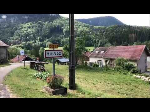 Vulvoz coupée en deux à la suite de l'efffondrement de la route