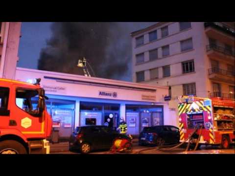 Spectaculaire incendie au centre-ville de Lons-le-Saunier