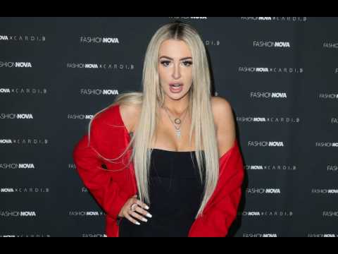 Tana Mongeau blasts Teen Choice Awards