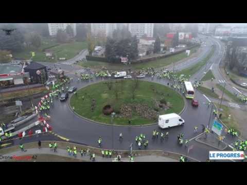 Gilets jaunes à Monthieu, samedi 17 novembre au matin