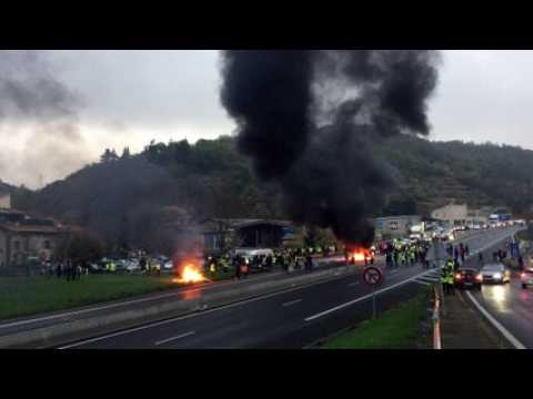 Rive de Gier : les forces de l´ordre en difficulté sur les barrages de l’A 47