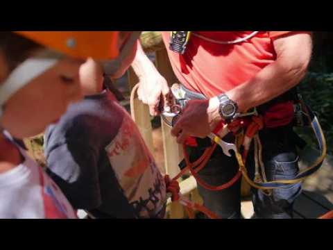 Parc "Cimes Aventure" en forêt de Bécajat