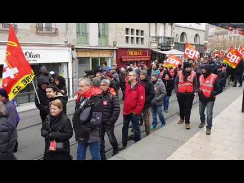 Près de 1500 personnes ont répondu à l'appel de plusieurs syndicats à Saint-Etienne