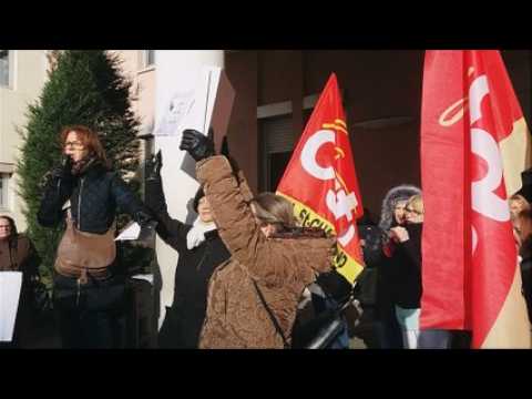 Nouvelle manifestation pour sauver la maternité de Saint-Chamond