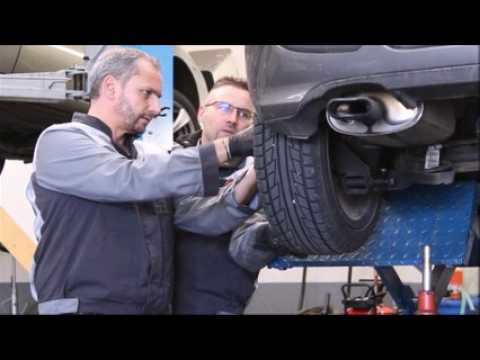 Louis Laforge en immersion au garage de l'hippodrome à Saint-Galmier