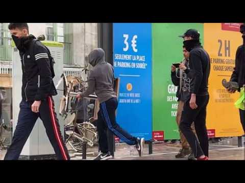 La manifestation des lycéens dégénère à Saint-Etienne